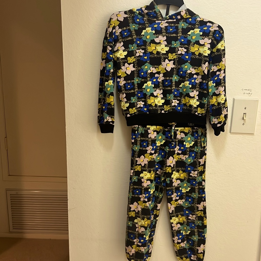 Nordstrom Flower sweatshirt, hoodie with pants